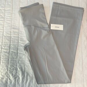Spanx booty boost flare Pant